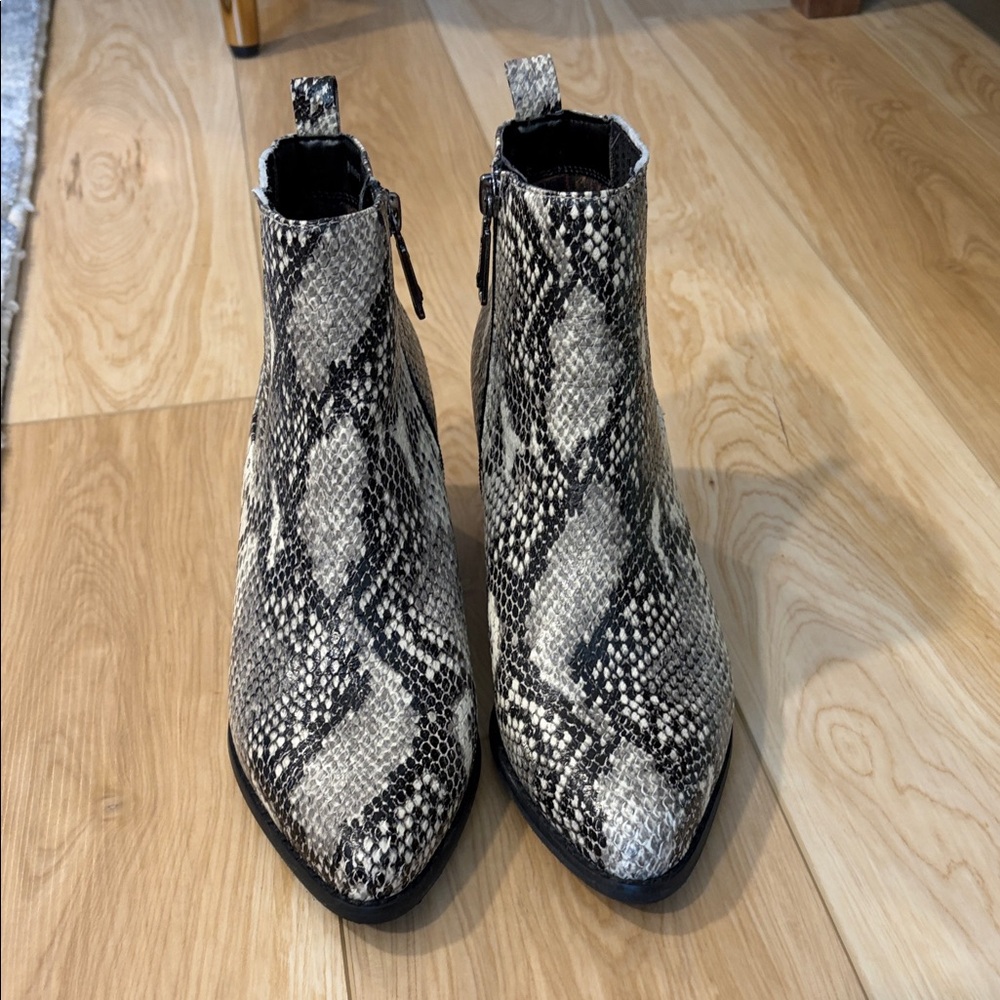 Blondo Black and Gray Snakeskin Ankle Booties